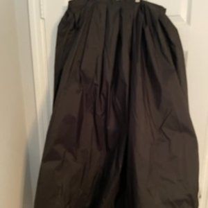 Valerie Stevens II	evening wear	black	2x	Timeless lined silk floor length skirt